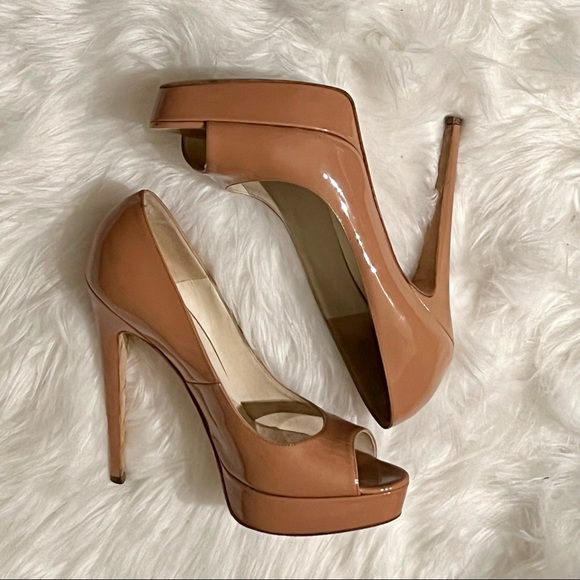 Brian Atwood Tan Heels - Peep toe Pump 7.5 - Picture 6 of 9